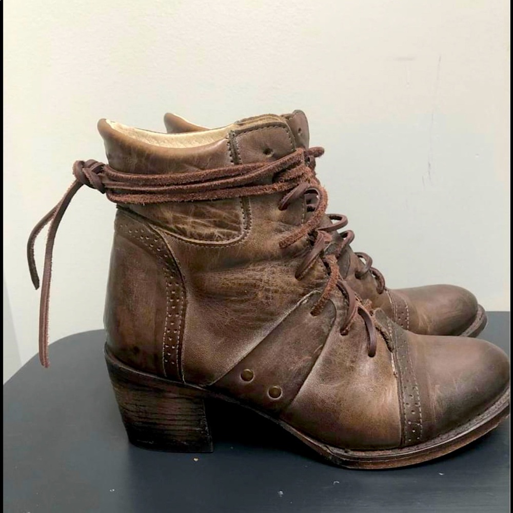 Freebird Cage Stone Boots